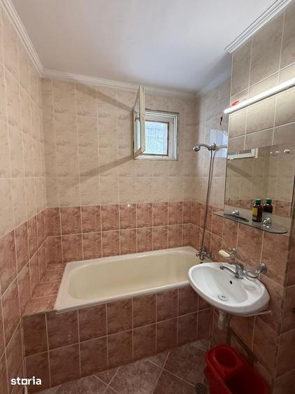 Apartament cu 2 camere în Micro 16
