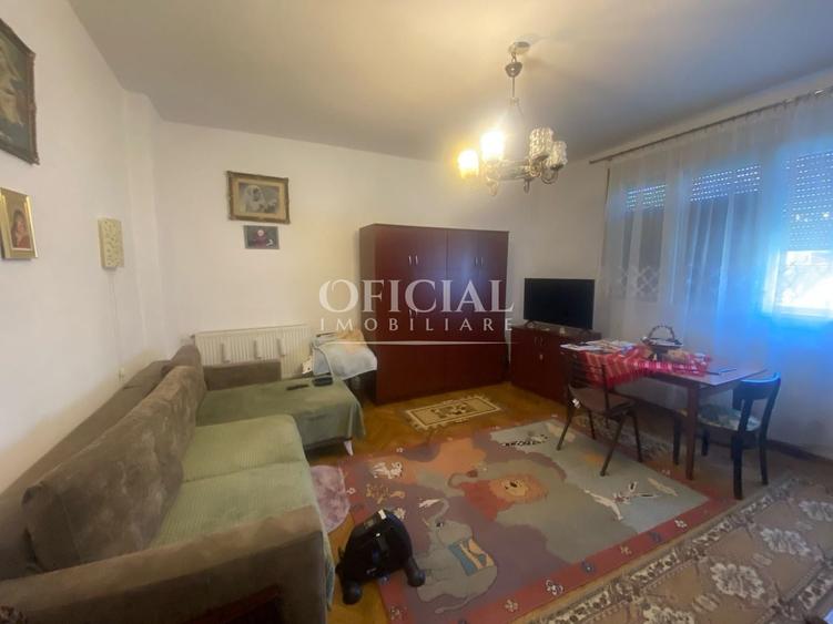 Casă individuală cu 3 camere cu Canalizare în Dâmbul Rotund