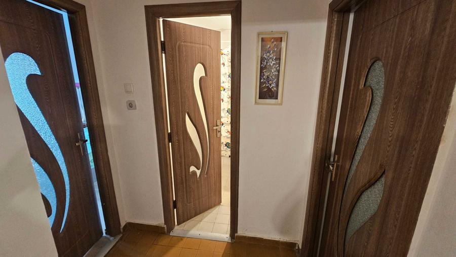Apartament cu 2 camere decomandat în Chișoda