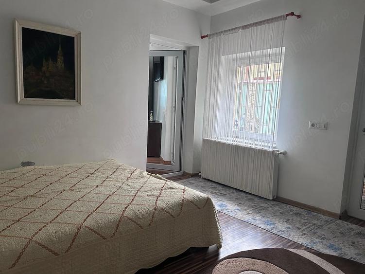 Casă cu 5 camere cu Teren 165 Mp în Stadion