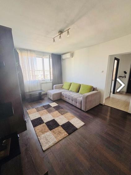 Apartament cu 3 camere semidecomandat în Obor