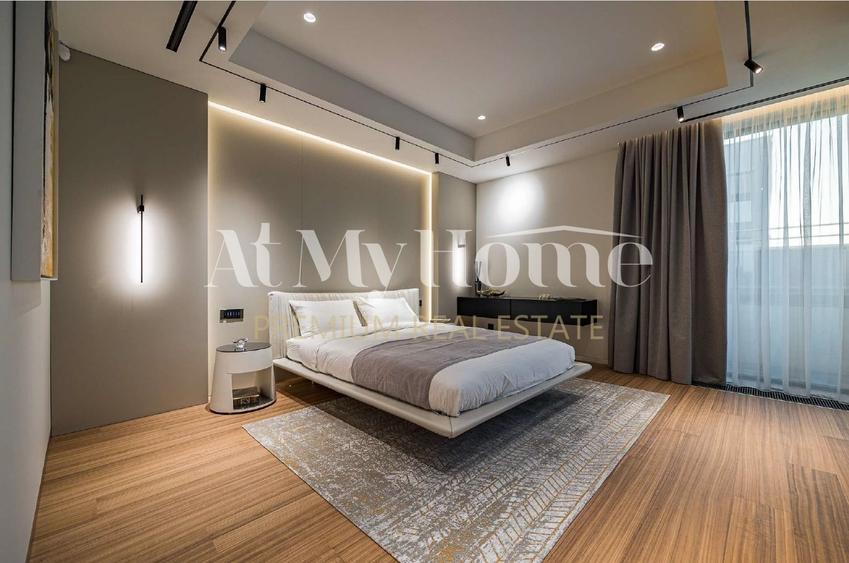 Penthouse cu 4 camere decomandat, mobilat în Primăverii