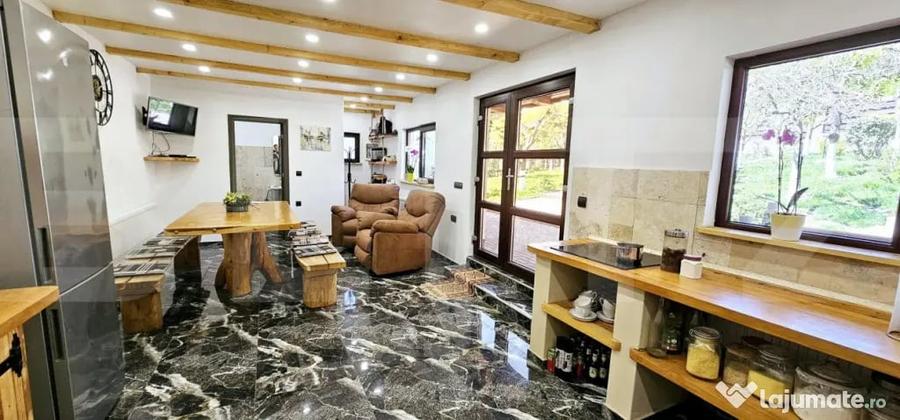 Casă cu 5 camere cu Teren 1000 Mp în Simeria