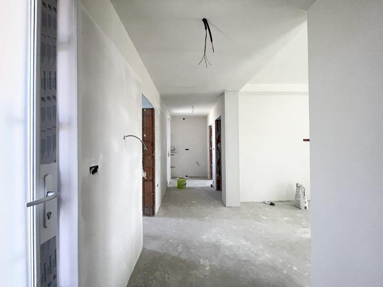Duplex cu 4 camere cu Teren 330 Mp în Urseni