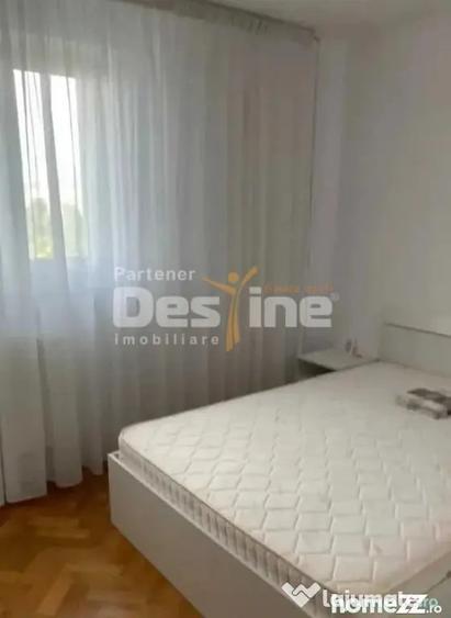 Apartament cu 3 camere semidecomandat în Drumul Taberei