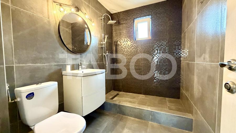 Apartament cu 3 camere semidecomandat, mobilat în Florești