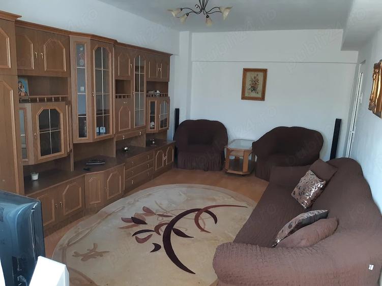 Apartament cu 3 camere decomandat în Ultracentral
