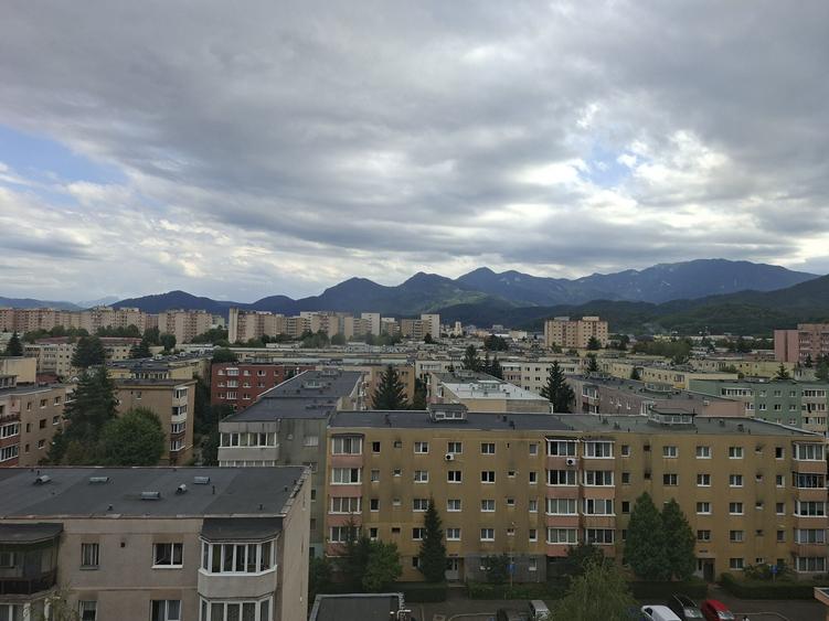 Apartament cu 2 camere decomandat în Drumul Carului