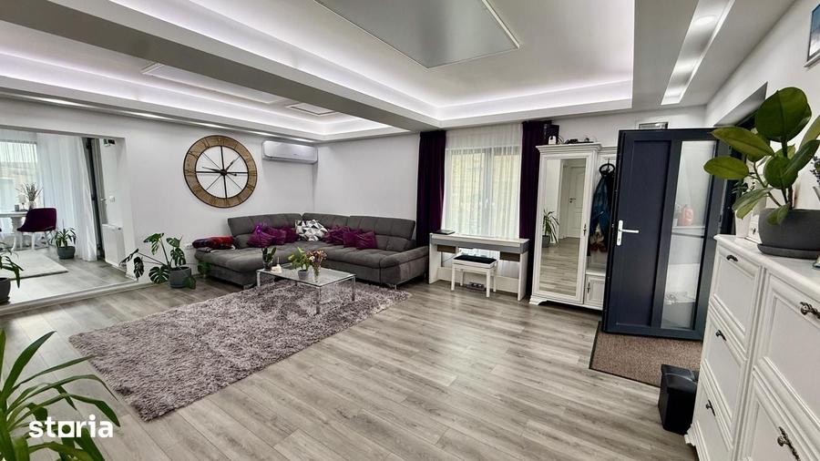 Casă cu 5 camere cu Teren 600 Mp în Aroneanu