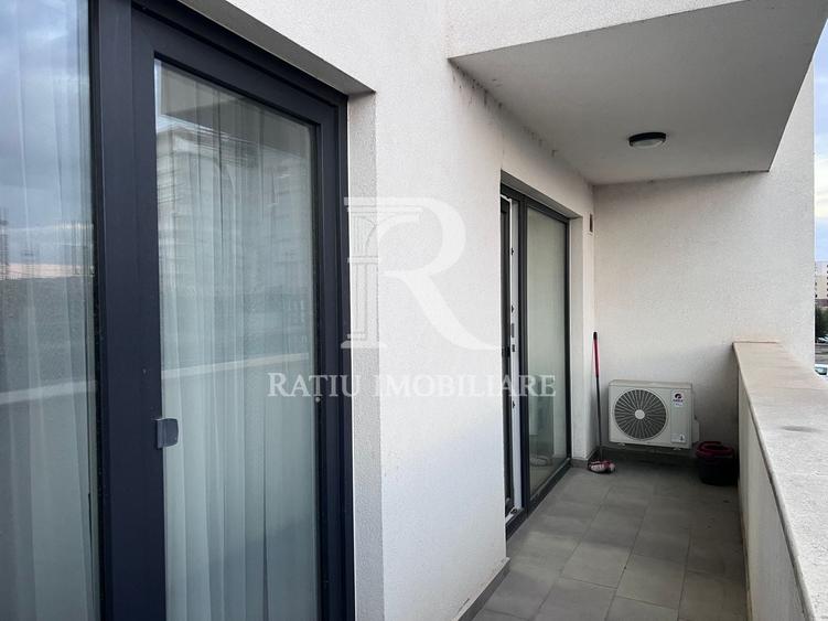 Apartament cu 2 camere semidecomandat, mobilat în Nufărul