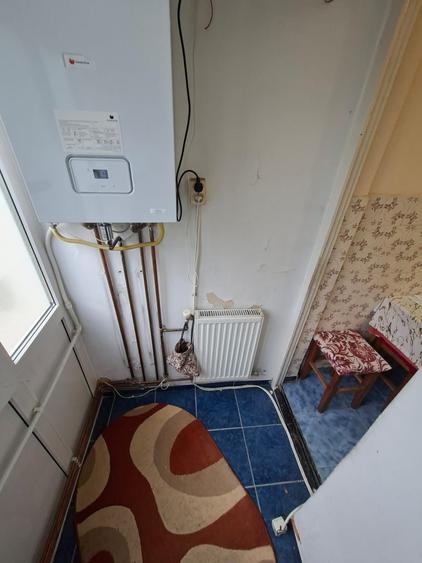 Apartament cu 2 camere semidecomandat în Podu Roș
