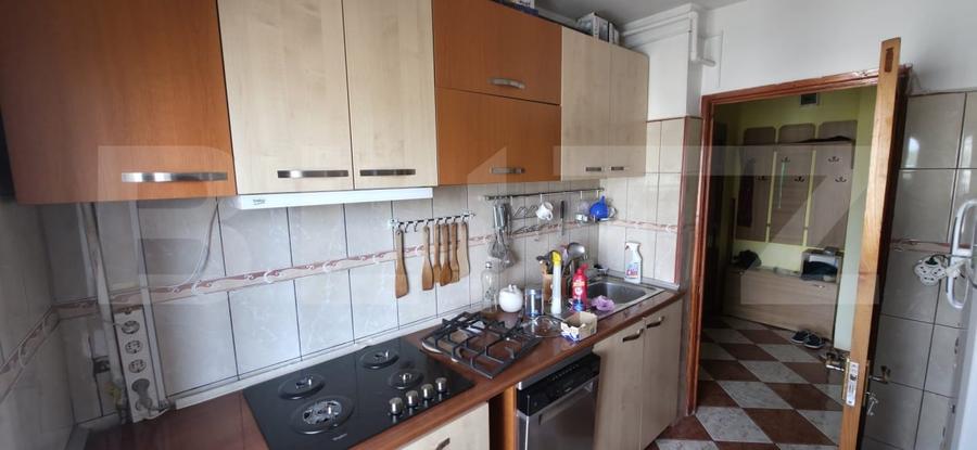 Apartament cu 3 camere decomandat în Mihai Bravu