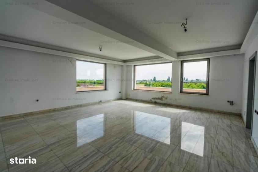 Casă cu 4 camere cu Teren 300 Mp în Central