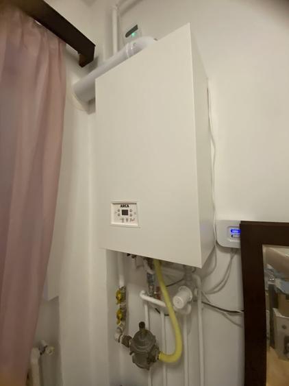 Apartament cu 3 camere semidecomandat, mobilat în Gara de Nord