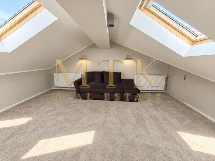 Duplex cu 5 camere cu Canalizare în Iancu Nicolae