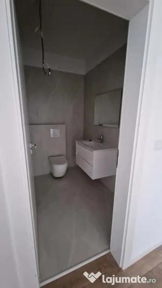 Apartament cu 2 camere decomandat în Vest