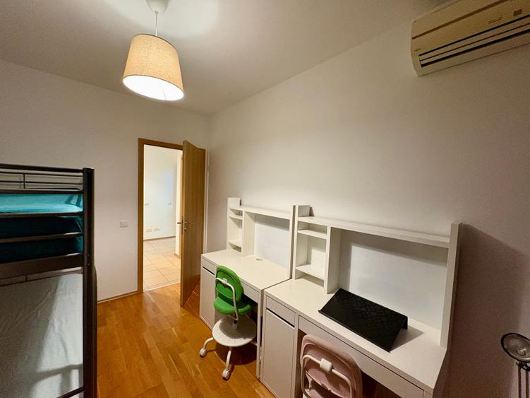 Apartament cu 3 camere decomandat în Dristor