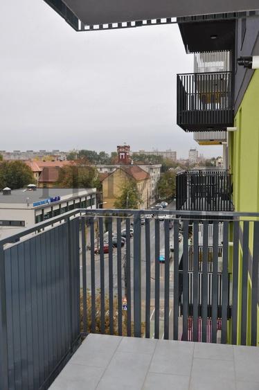 Apartament cu 3 camere decomandat în Complex Studențesc
