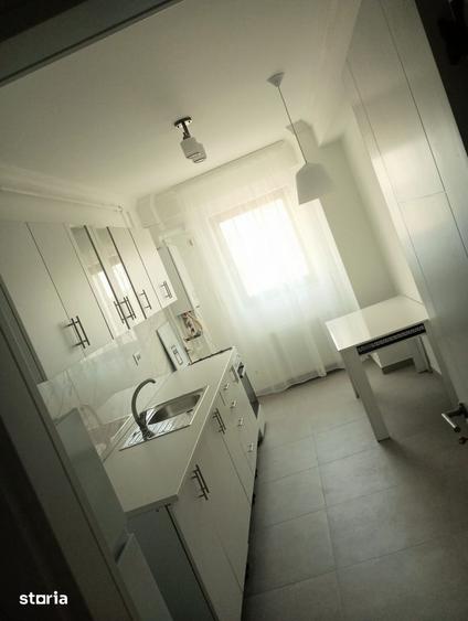 Apartament cu 2 camere decomandat în Energia