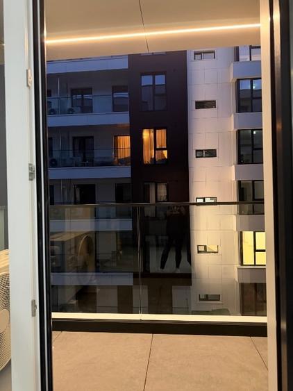 Apartament cu 2 camere decomandat, mobilat în Central