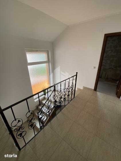 Casă cu 6 camere decomandat cu Teren 264 Mp în Tineretului