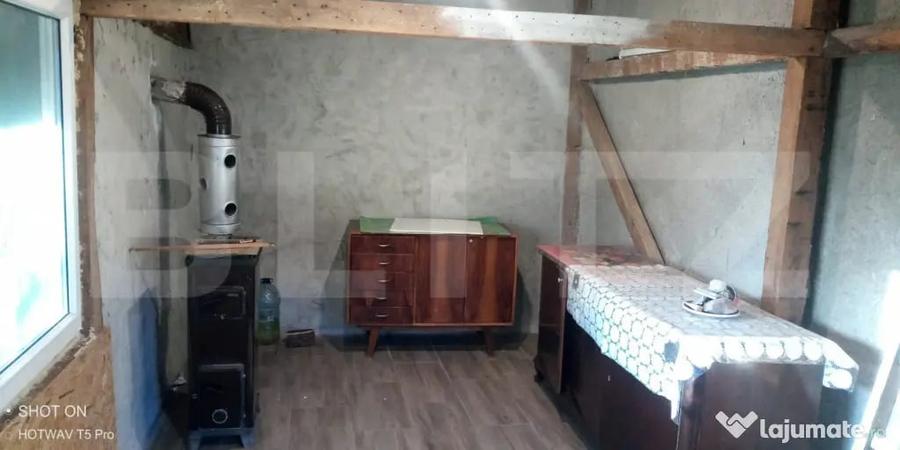 Casă cu 3 camere cu Teren 710 Mp în Central