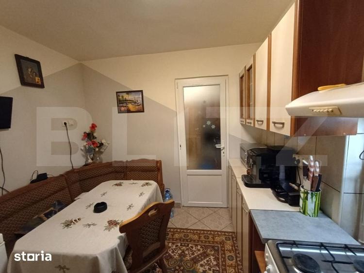 Apartament cu 3 camere semidecomandat în Central