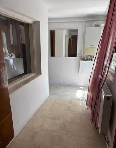 Casă cu 4 camere cu Teren 120 Mp în Trocadero