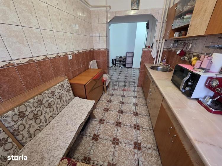 Apartament cu 3 camere decomandat în Dacia