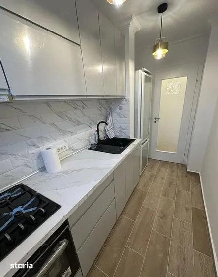 Apartament cu 4 camere semidecomandat în Drumul Taberei