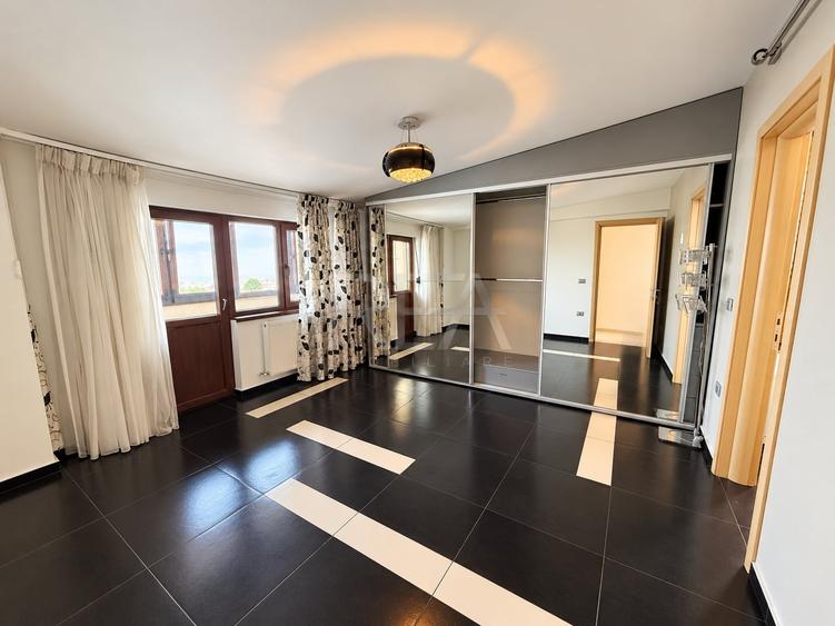 Apartament cu 3 camere semidecomandat, mobilat în Moșilor