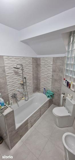 Casa / Vila cu 5 camere de vanzare in zona Tomis Mall - 14