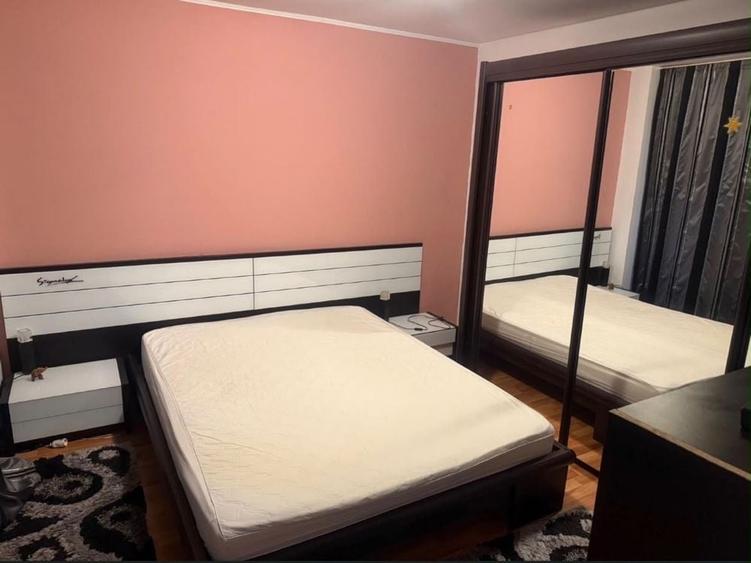 Apartament cu 3 camere decomandat în Babadag