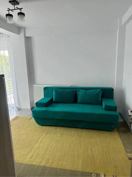 Garsonieră decomandată în Central