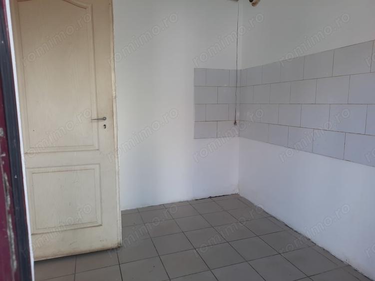 Spațiu comercial, de 30,000 mp, în Central