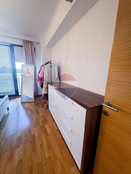 Apartament cu 3 camere decomandat în Kiseleff