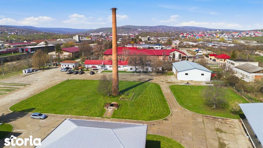 Spațiu comercial, de 11,500 mp, în Central