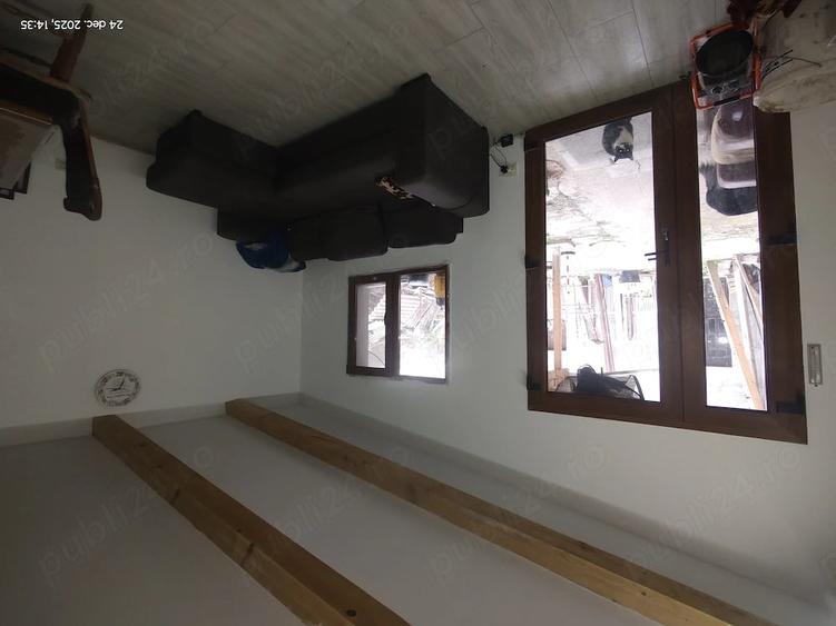Casă cu 8 camere cu Teren 2800 Mp în Maciova