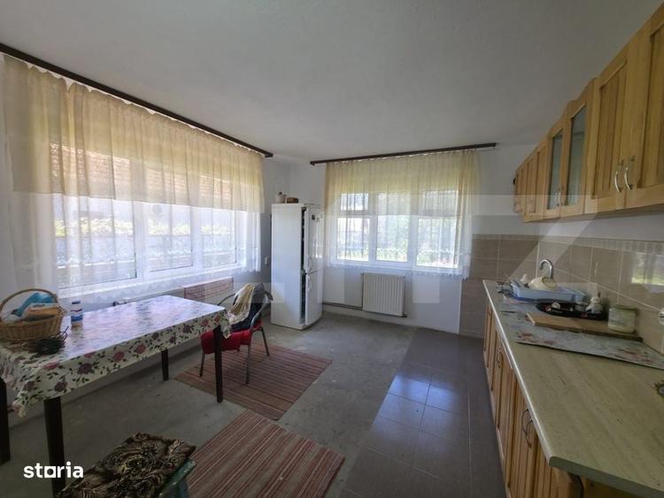 Casă cu 3 camere cu Teren 843 Mp în Scoarța