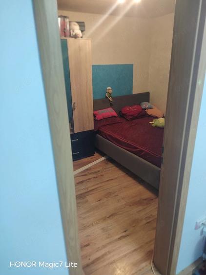 Apartament cu 3 camere semidecomandat în Șagului