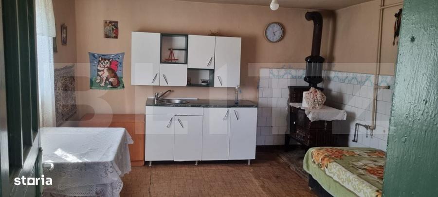 Casă cu 4 camere decomandat în Bădeni