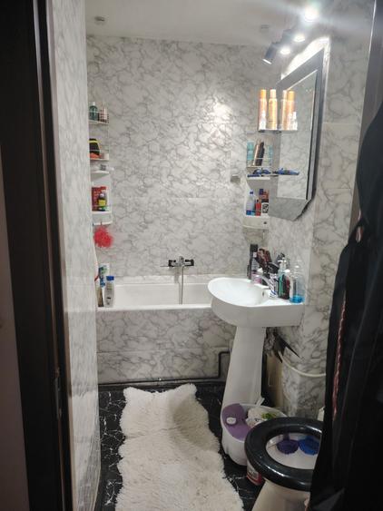 Apartament cu 2 camere nedecomandat în Drumul Carului