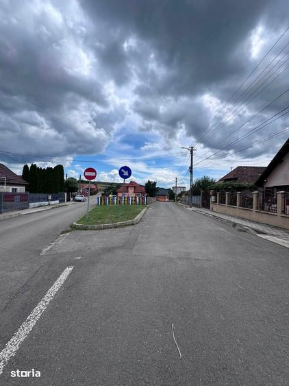 Casă cu 3 camere cu Teren 600 Mp în Central