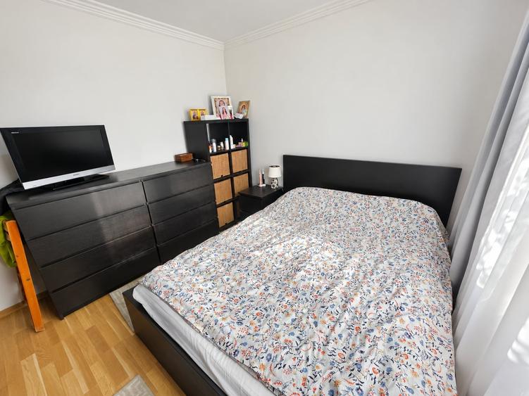 Apartament cu 3 camere decomandat în Dristor