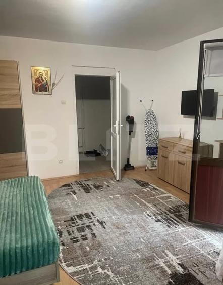 Garsonieră decomandată, mobilată în Gară