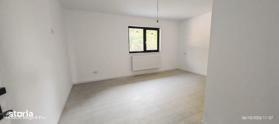 Casă cu 4 camere cu Teren 460 Mp în Valea Lupului