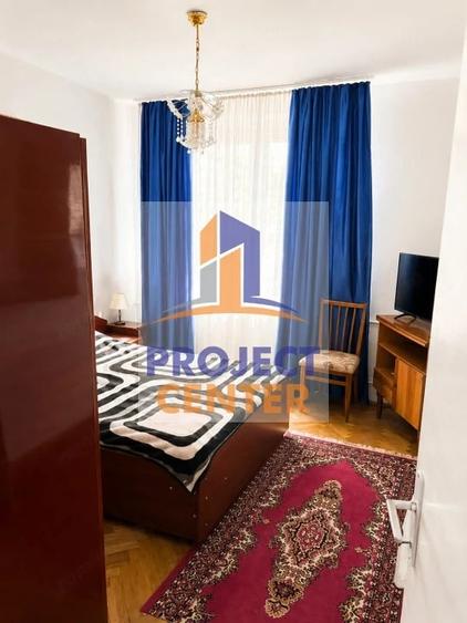 Apartament cu 2 camere semidecomandat în Craiovei