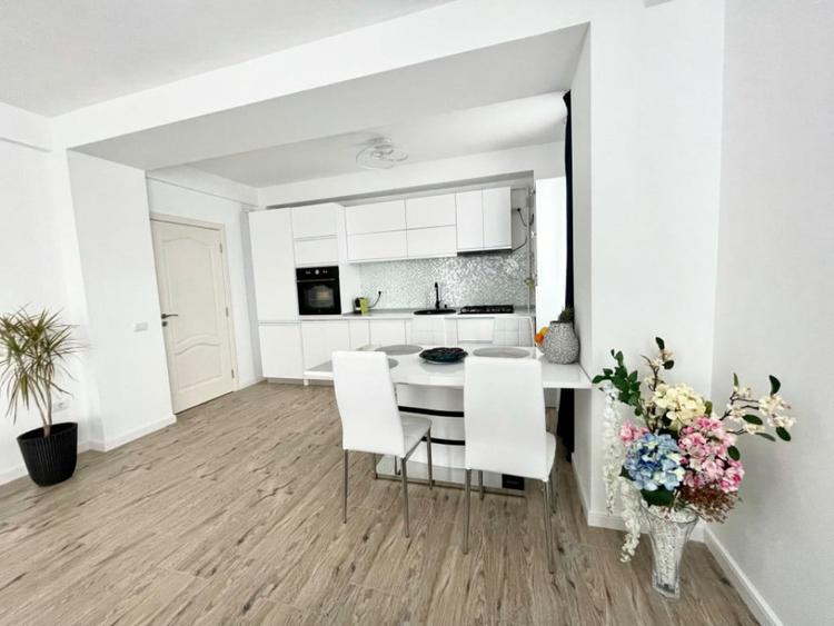 Apartament 2 camere de vanzare in Mamaia Nord, mobilat ?i - 15