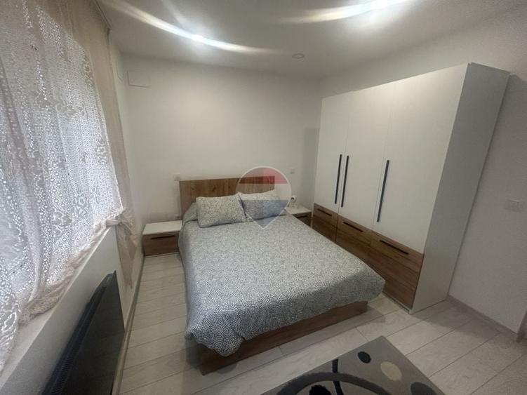 Casă individuală cu 3 camere cu Teren 363 Mp în Central