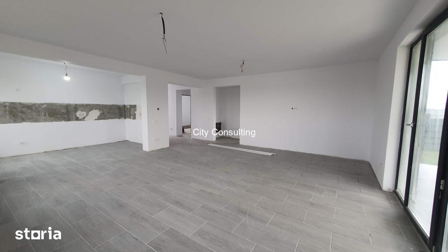 Casă cu 3 camere cu Teren 365 Mp în Crevedia